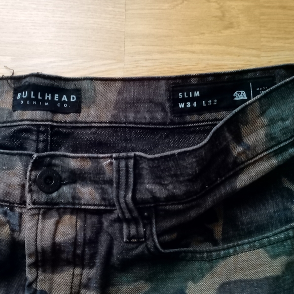 Bullhead Denim Company slim 34 x 32 camo jeans - Picture 4 of 4